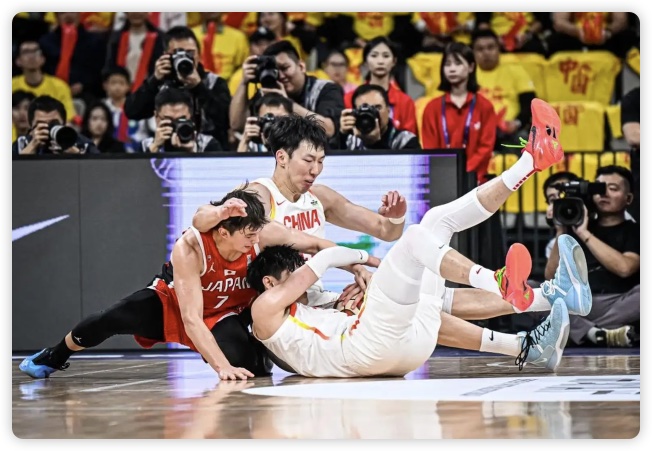 42分大勝！亞預(yù)賽中國男籃復(fù)仇日本 趙睿16+8+5